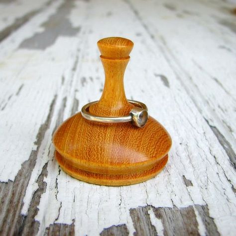 Wooden Ring Holder, Wooden Jewelery, Wood Turning Lathe, Lathe Projects, Ring Holder Wedding, Small Ring, Learn Woodworking, Wood Turning Projects, Wood Lathe