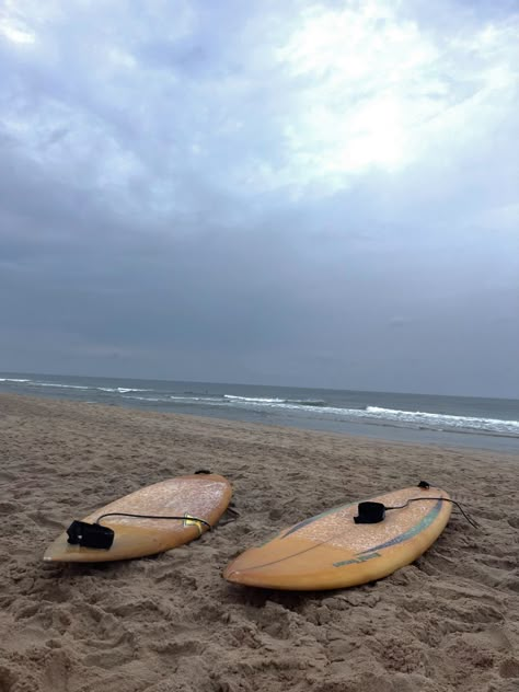 Kook Aesthetic Outerbanks, Kook Obx Aesthetic Outfits, Pouges Life Aesthetic, Pogue Life Aesthetic, Outerbanks Aethstetic, Obx Vibes, Mako Island, Obx Aesthetic, Surviving Summer