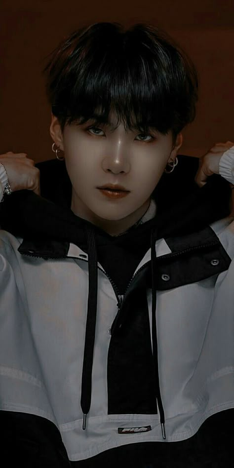 Suga Pictures Cute, Bts Wallpaper Jungkook, Suga Black, Blue Eyes Aesthetic, Min Yoongi Wallpaper, Bts Birthdays, Jin Jhope, Min Yoongi Bts, Army Bts