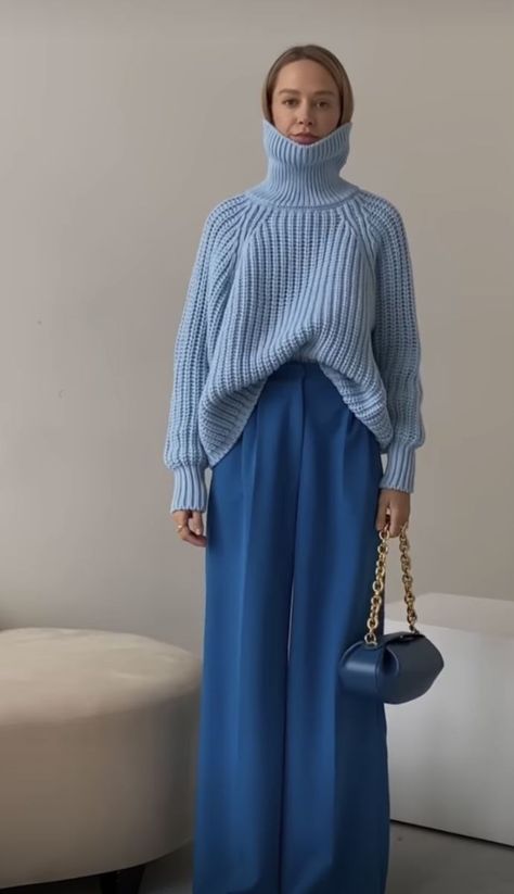 Cool Summer Palette Outfits, Blue Monochrome Outfit, Monochromatic Outfit Aesthetic, Monotone Outfit, Colour Combinations Fashion, Color Combos Outfit, Monochromatic Outfit, Cool Winter, Monochrome Outfit