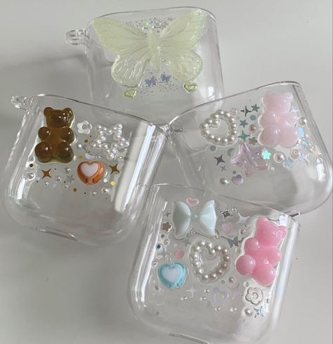 Deco Airpod Case, Pretty Airpod Case, Cute Airpod Cases, Crafts For Beginners, Airpod Cases, Pretty Iphone Cases, Pretty Phone Cases, Frame Card, Epoxy Resin Art