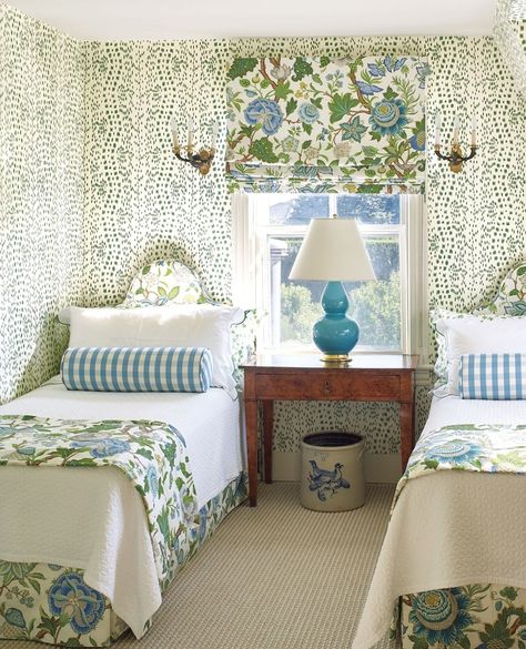 Facebook Southern Traditional Bedroom, Southern Living Bedroom, Guest Bedroom Decor, Traditional Bedroom, Bedroom Green, Master Bedrooms Decor, Beautiful Bedrooms, Home N Decor, Girls Bedroom