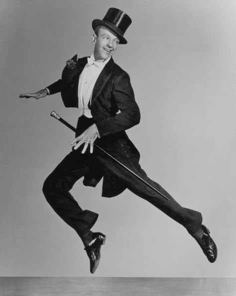 Fred Astaire Dancing, Dancing Poses, Tail Coat, Jane Powell, Vera Ellen, Old Hollywood Actors, Famous Dancers, Fred And Ginger, Tap Dancing