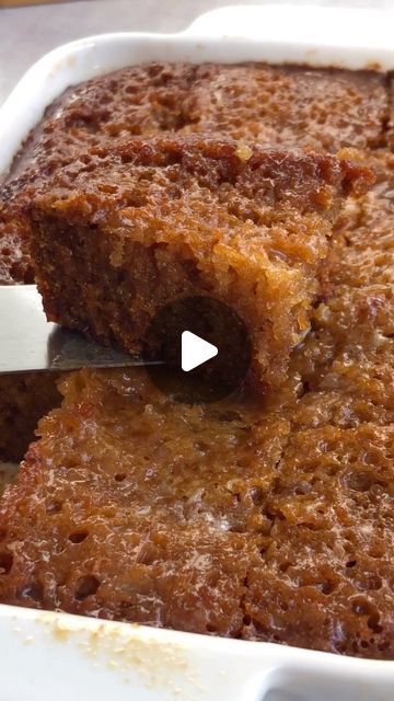 Londi Ndlovu 🍃 on Instagram: "Quick Easy Malva Pudding Ready in 30 minutes elevated with the New Rama With Butter Limited Edition @ramasouthafrica.   A baked, sweet sauce smothered sponge that smells like heaven 🥰😋, served warm with fresh custard!!  My winner this winter season 🍮🧈 ingredients below 👇🏾  Ingredients  1 cup flour sifted  1 Tsp bicarbonate of soda 1 cup sugar 1 egg 1 cup milk  1 Tsp Vanilla essence  1 Tbs apricot jam 1 Tbs vinegar 2 Tbs melted Rama With Butter   For the sauce: 1/2 cup Rama With Butter 1 cup sugar  1/2 cup milk  1/2 cup cream  1/2 cup water   Bake for 20-30 minutes at 180 degrees on pre-heated oven.   Save this recipe for rainy days 😉💛  #ramawithbutter #ramasouthafrica #foodreels #yum #food #recipereels" Easy Malva Pudding Recipe, Malva Pudding Recipe, Sponge Pudding Recipe, Rainy Day Recipes, Malva Pudding, Bicarbonate Of Soda, Apricot Jam, Sweet Sauce, Vanilla Essence