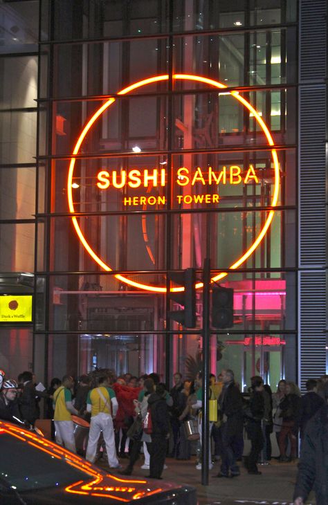 five stars. #Sushi #samba #london Address: Heron Tower, 110 Bishopsgate, London EC2N 4AY Phone:020 3640 7330  http://sushisamba.com/location/london/the-city Sushi Samba Dubai, Sushi Samba London, Sushi Samba, Sushi Restaurants, London Restaurants, Winter Party, 2024 Vision, Dark Wallpaper, Out Of This World