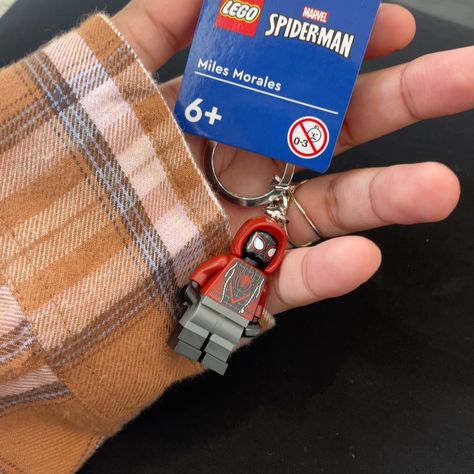 Lego Spider Man, Aesthetic Man, Spider Man Miles Morales, Spider Man Miles, Lego Marvel, Miles Morales, Keychains, Spiderman, Lego