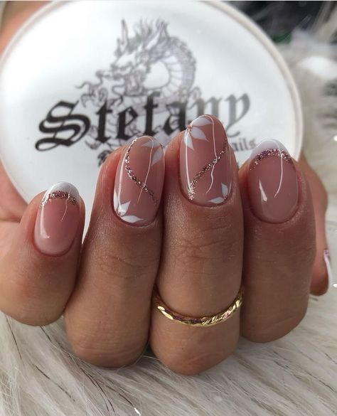 Elegant Wedding Nails, Pastel Pink Nails, Elegant Touch Nails, Bridal Nails Designs, Bridal Nail, Bridesmaids Nails, Stunning Wedding Photos, Baby Pink Nails, Stunning Nails