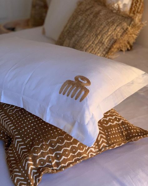 African Luxury, Pillow Ideas, Adinkra Symbols, African Decor, Guest Bedroom, Batik, Bed Pillows, Sweet Home, Curtains