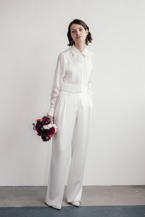 More Wedding Wear Trends - White Suits and Separates — Bespoke & Beloved Androgynous Wedding Attire, Wedding Outfits Women, Unique Wedding Outfits, Androgynous Wedding, Bridal Trousers, Wedding Suits For Women, Wedding Jumpsuits, 2nd Wedding Dresses, Queer Weddings