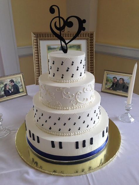 Wedding Cakes Music Theme, Music Wedding Cake, Wedding Cake Designs Blue, Music Cake Ideas, Music Wedding Cakes, Jazz Wedding, 80s Wedding, Music Cakes, Music Cake