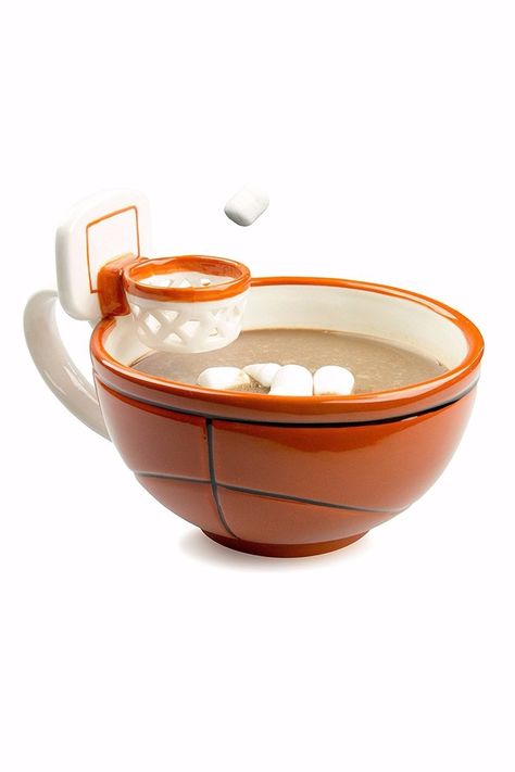 This Basketball Mug Brings Playing With Your Food to a Whole New Level Gifts For Boyfriend Long Distance, Basketball Boyfriend, Great Gifts For Guys, Presents For Boyfriend, Basketball Gifts, Ideas Hogar, Diy Gifts For Boyfriend, Hot Chocolate Mug, A Basketball