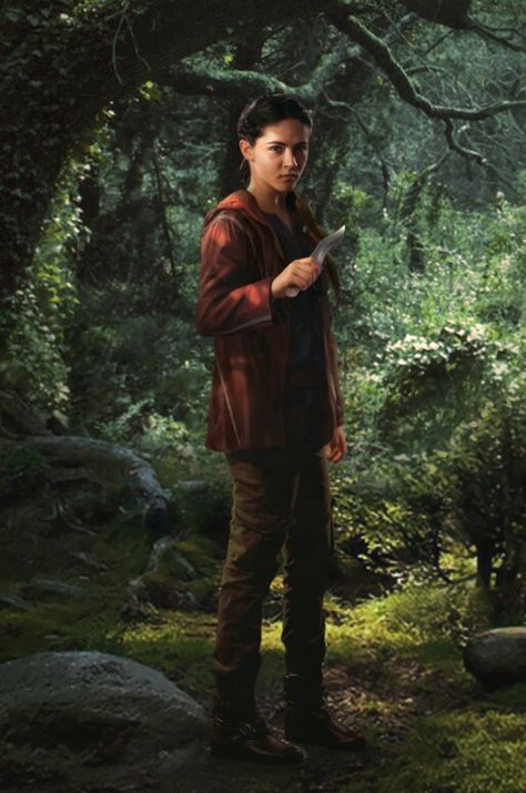 I am Clove. I come from District 2 and I am a tribute in the 72nd Hunger Games. I am in love with Cato and friendly with Glimmer and Marvel. My favourite weapon are knives. Hunger Games Book, The Hunger Games Book, The Hunger Games, The Hunger, Hunger Games, My Favourite, Marvel