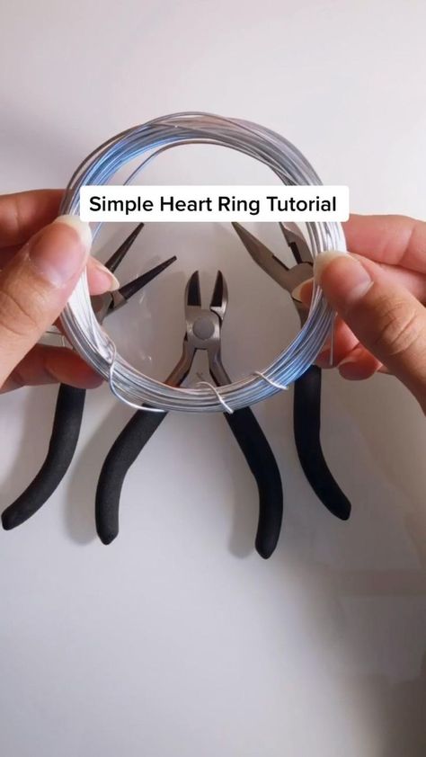 Heart ring tutorial ✨. credits: @clubofcreations in 2022 | Diy wire jewelry rings, Diy wire jewelry, Handmade jewelry tutorials Heart Ring Tutorial, Cincin Diy, Diy Wire Jewelry Rings, قلادات متدلية, Wire Jewelry Rings, Diy Beaded Rings, Rings Diy, Diy Jewelry Rings, Wire Wrapped Jewelry Diy