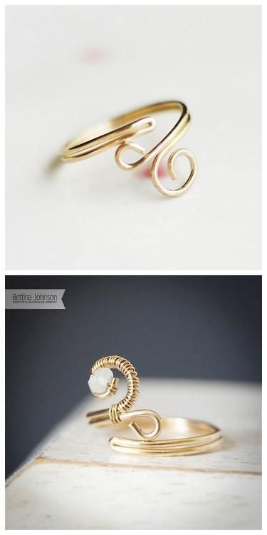 wire rings by wanting Diy Wire Wrapped Ring, Diy Ring, Wire Wrapping Diy, Bijoux Fil Aluminium, Wire Wrapped Ring, Diy Wire Jewelry, Diy Rings, Homemade Jewelry, Handmade Wire Jewelry