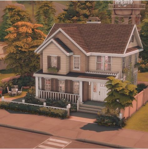 Sims 4 Build Exterior, Sims 4 Houses Single Story, Bloxburg House Layouts 2 Story Fall Cozy, Family Home Exterior Sims 4, Simple Sims House, Sims 4 Copperdale Family House, Sims 4 Small Suburban House, Sims 4 Houses Outside, Cute Family Home Sims 4