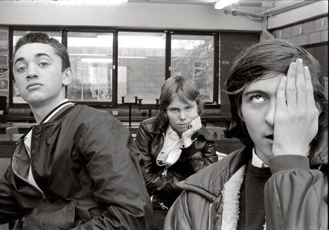 There goes the neighbourhood: photography exhibition explores what community means in 2016... 70s Photography, Alfred Eisenstaedt, Smells Like Teen Spirit, Photography Exhibition, Working Class, South London, Great Photos, Online Photo, Vintage Photos