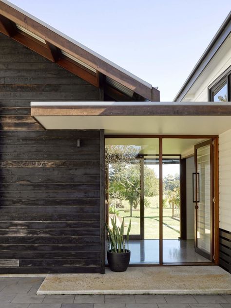 Bangalow Farmhouse - DFJ Architects, Byron Bay Feldman Architecture, Pavilion Design, Harmony House, Modern Barn House, Wood Tones, Modern Barn, River House, Modern Cabin, House Extensions