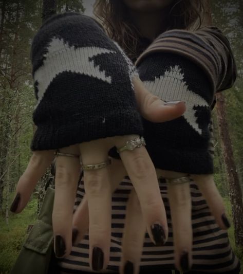 #grunge#fairygrunge#forest Forest Grunge Aesthetic, Paisley Core, Asher Core, Aaron Core, Star Gloves, Fairygrunge Aesthetic, Grunge Forest, Dark Fairy Grunge, Grunge Pics