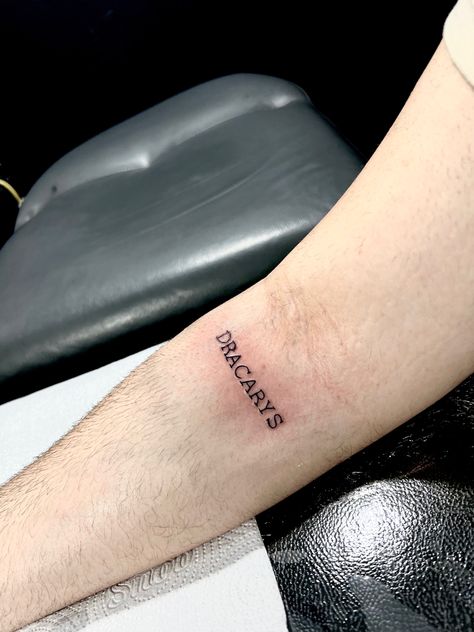 Game Of Thrones Simple Tattoo, Got Tatoos Game Of Thrones, Game If Thrones Tattoo Ideas, Tiny Game Of Thrones Tattoo, Game Of Thrones Quote Tattoo, Subtle Game Of Thrones Tattoo, Game Of Thrones Inspired Tattoos, The Last Kingdom Tattoo Ideas, Small Game Of Thrones Tattoo