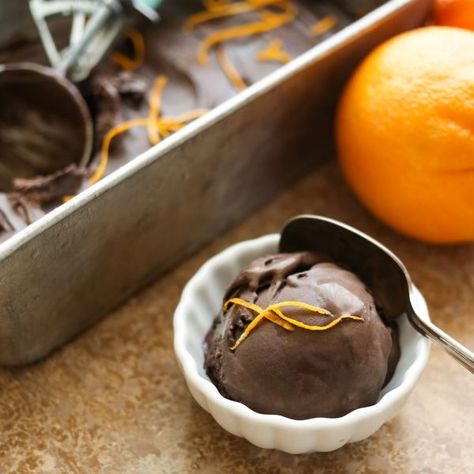 Dark Chocolate Orange Ice Cream - Barefeet in the Kitchen Orange Ice Cream Recipe, Chocolate Orange Ice Cream, Orange Ice Cream, Chocolate Ice Cream Recipe, Vegan Ice Cream Recipe, Dark Chocolate Orange, Gelato Ice Cream, Ice Cream Maker Recipes, Delicious Deserts