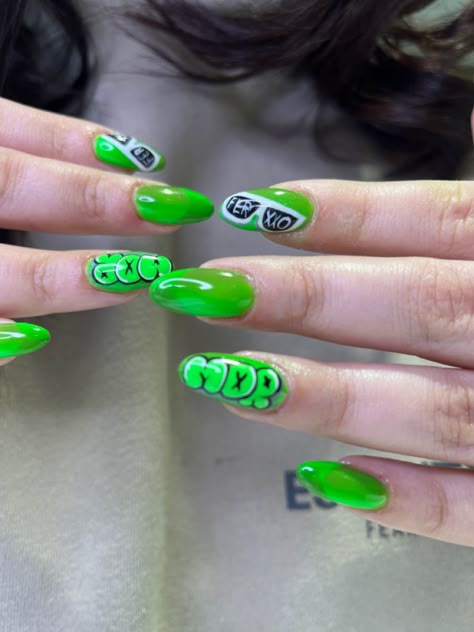 Ferxxo nails inspo Feid Concert Nails Ideas, Ferxxocalipsis Nails, Paramore Inspired Nails, Ferxxo Nails Ideas, Ferxxo Outfits Mujer, Ferxxo Concert Outfits, Ferxxo Nails, Almond Acrylic Nails Designs, Nail Art Designs For Beginners