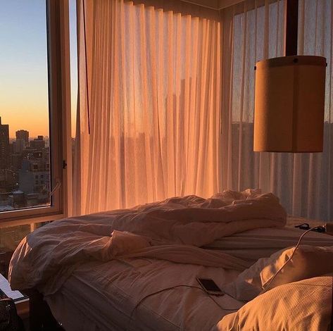 Morning sunlight House Of Philia, Aesthetic Rooms, Design Del Prodotto, Dream Apartment, House Room, Bedroom Aesthetic, Aesthetic Bedroom, Dream Rooms, Room Aesthetic