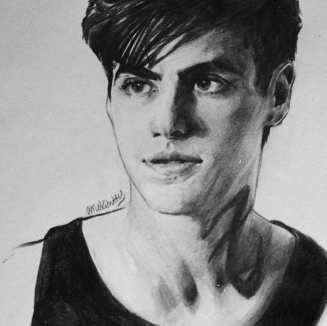 Shadowhunters Funny, Work Out Clothes, Clothes Drawing, Alec Lightwood, Animal Drawing, I'm Bored, Drawings Simple, Shadow Hunters, Im Bored