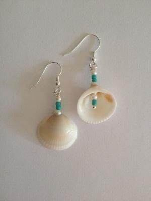 Bridesmaid Pearl Earrings, Earrings Beach, Seashell Earrings, Beach Earrings, Bridemaids Gifts, Seashell Jewelry, Seashell Crafts, Homemade Jewelry, Handmade Wire Jewelry