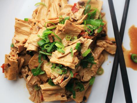 Beancurd sticks simmered in chili bean paste, soy sauce, and rice wine. A play on the Sichuanese red-braise. Chinese Tofu, Bean Curd Skin, Tofu Skin, Chili Bean, Vegan Plan, Paste Recipe, Tofu Dishes, Curd Recipe, Malaysian Food