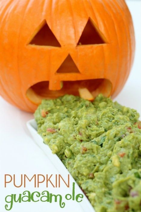 Creamy Barfing Pumpkin Guacamole is SO easy to make and tastes delicious. It is perfect for any Halloween celebration! Halloween Guacamole Pumpkin, Best Pumpkin Carving Tools, Pumpkin Throwing Up, Puking Pumpkin, Pepperoni Dip, Chips Dip, Pumpkin Carving Tools, Fall Goodies, Entertaining Food