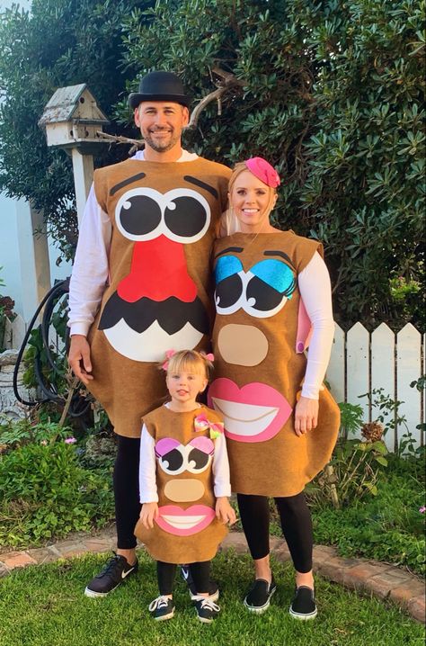 DIY Halloween Costume Potato Head Costume, Mr Potato Head Costume, Toy Story Potato, Diy Adult Halloween Costumes, Halloween Dress Up Ideas, Mrs Potato Head, Toy Story Costumes, Halloween Coustumes, Fun Halloween Food