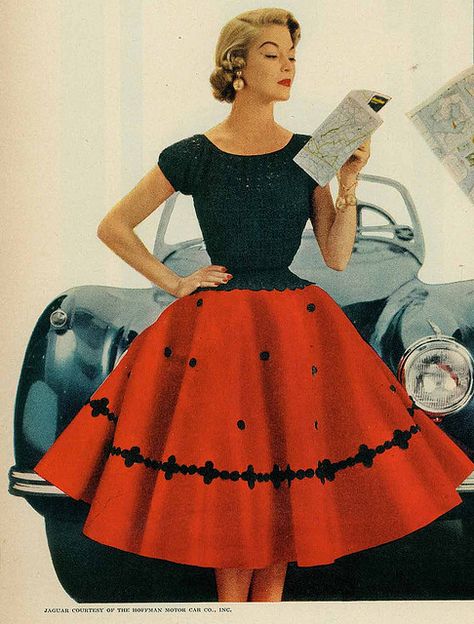 McCall's-Needlework-1954-55 image 2 Fashion 60s, 1950s Skirt, Model Jeans, Vestidos Retro, 1950 Fashion, Robes Vintage, Poodle Skirt, Fifties Fashion, Look Retro