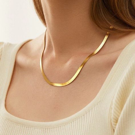 Necklace For Best Friend, Layering Design, Gold Herringbone Chain, Herringbone Chain, Herringbone Necklace, Layering Necklace, Best Friend Gift, Elegant Accessories, Gold Plated Necklace