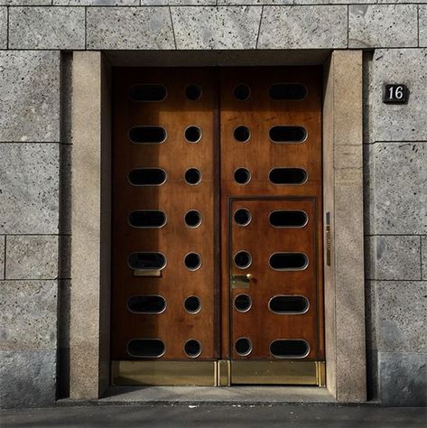 On the Street….Via Solari, Milan | The Sartorialist | Bloglovin’ Door Architecture, The Sartorialist, Door Detail, Cool Doors, Doors And Hardware, Open Door, Entrance Door, Space Architecture, Architecture Exterior