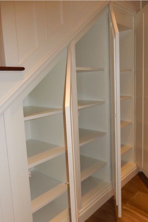 Storage Under Stairs, Small Stairs, Basement Stairs Ideas, Stairs Renovation, Stairs Storage, Kitchens Ideas, Basement Remodel Diy, Diy Basement, Staircase Makeover