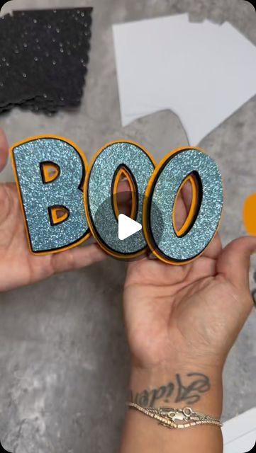 12x12 Cardstock Shop on Instagram: "Things are gettin’ spooky over here! 👻  Design Team Member April @lilacpeacheshandmade is here with a little Halloween inspiration! DIY your own spooky decor with this Halloween banner idea using Cardstock and glitter Cardstock. So cute!   April has shared her files for this project over on her Design Space profile (lilacpeacheshandmade)  #halloweencraft #halloweendecor #papercraft #papercrafting #papercrafts #cardstock #cardstockcrafts #cricutmade #cricutcrafts #cricut" 3d Cricut Projects Free Halloween, Halloween Fonts Cricut, Halloween Banner Cricut, Free Halloween Fonts For Cricut, Printable Halloween Banner, Halloween Banners, Cardstock Crafts, Halloween Banner, Glitter Cardstock