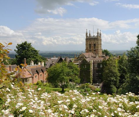 Preppy Places, English World, Rural England, Counties Of England, Malvern Hills, 32 Years Old, England Aesthetic, Living In England, Indoor Outdoor Pool