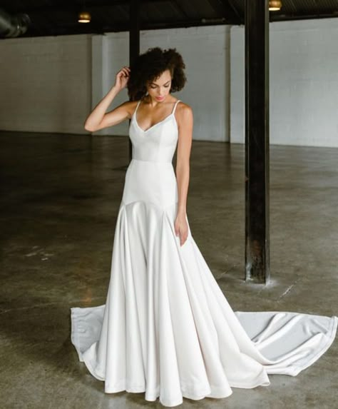 Funky Wedding Dress, Pleated Wedding Dress, Tara Latour, Color Wedding Dress, Pleated Wedding Dresses, Drop Waist Gown, Minimalist Gown, Minimal Wedding Dress, Rose Williams