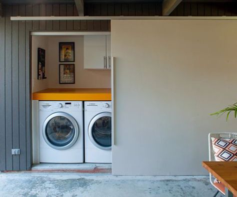 Make the laundry work a little bit harder with ingenious ideas for storage, layout, sorting and storing Images via Pinterest. Outside Laundry Room, Outdoor Laundry Area, Small Laundry Closet, Outdoor Laundry Rooms, Laundry Cupboard, Garage Laundry Rooms, Laundry Room Organization Storage, Laundry Doors, Laundry Room Storage Shelves