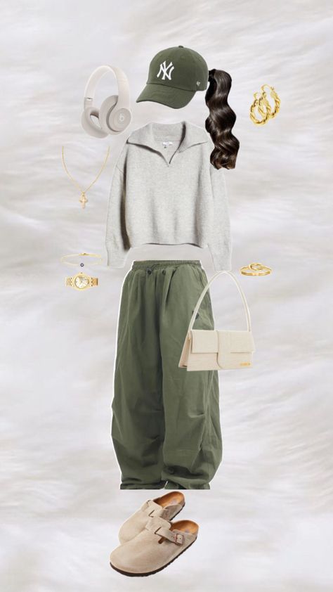 Boston Birkenstock Clog Taupe Outfit Inspo Taupe Outfit, Birkenstock Clogs Outfit, Boston Birkenstock, Birkenstock Clog, Clogs Outfit, Aesthetic Outfit, Aesthetic Clothes, Birkenstock, Clogs