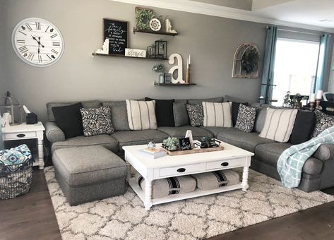 Living Room Decor Gray, Modern Farmhouse Living, Living Room Redo, Modern Farmhouse Living Room, Farmhouse Decor Living Room, Living Room Decor Cozy, Living Room Remodel, Farmhouse Living Room, House Living Room