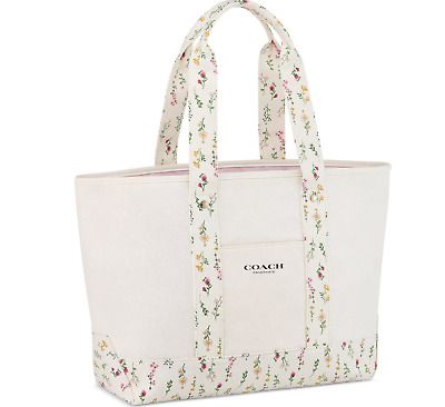 Trendy Fashion Coach Fragrance Floral Tote Bag White with Flowers Shoulder Bag, Women's Bags & Handbags Coach Fragrance, Coach Tote Bag, Coach Floral, Flower Tote Bag, Luxury Designer Bags, Canvas Leather Tote, Tas Bahu, Floral Tote Bag, Coach Tote Bags