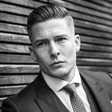 Dapper Haircut, Mens Wavy Haircuts, Hairstyles Professional, Gentleman Haircut, Mens Haircuts Straight Hair, Trendy Mens Hairstyles, Short Haircuts For Men, Mens Medium Length Hairstyles, Pompadour Haircut