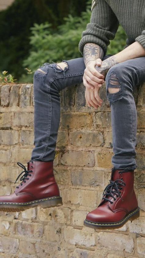 Dr Martens Men Outfit, Skinhead Boots, Mens Clothing Trends, Dr Martens Men, Dr Martens Outfit, Outfit Botas, Masc Fashion, Boots 2023, Boots Outfit Men