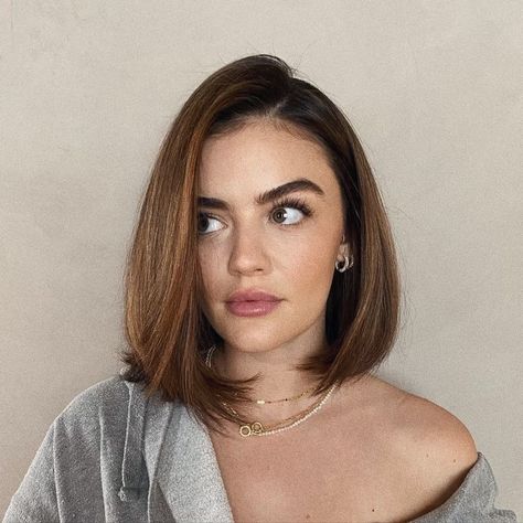 Lucy Hale Short Hair, Collar Bone Hair, Lucy Hale Hair, Shortish Hair, Haircut Inspo, Chocolate Brown Hair Color, Korean Short Hair, Woman Photo, Dyed Blonde Hair