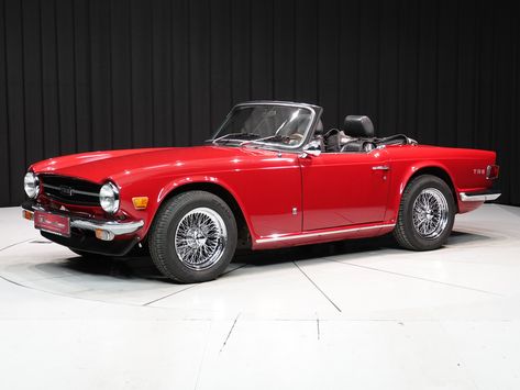 New: Triumph TR6 '75 + Overdrive Tr6 Triumph, Triumph Car, Old Fashioned Cars, Future Concept Cars, Triumph Sports, Funny Vintage Ads, Triumph Cars, 70s Cars, Triumph Tr6