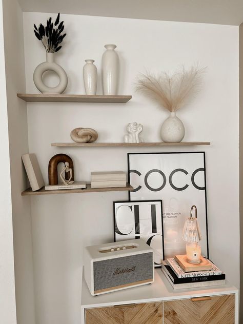 Floating Shelf Decor Hallway, Bedroom Shelving Decor, Floating Shelve Decorating Ideas, White Floating Shelf Decor, Double Shelf Decor, Aesthetic Shelves Decor, Small Floating Shelf Decor, Shelves Above Sideboard, Single Shelf Decor