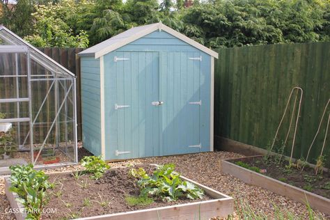 diy painting and installing small shed - duck egg blue beach hut in garden-27 Storage Backyard, Blue Shed, Was It Worth It, Balinese Decor, Small Shed, Seaside Paintings, Small Sheds, Life On A Budget, Upcycled Projects