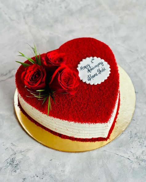 Order fresh & delicious cake online from Birthdaymasti.com and enjoy Free Delivery On Orders Above RS. 1000* Cake 🎂| Chocolate 🍫| Flowers 🌹| Decorative items🎊 | Gifts Item 🎁 . 👉 https://www.birthdaymasti.com/ . Call/WhatsApp:📱+91 8800-709-929 . COD/ Gpay/ Paytm/ phone pay Available #Birthdaymasti #birthdaycake #forlovedones #cakeforbirthday #CustomizedThemeCake #specialcake #special #specialone #cakeforlovedones #deliciouscake #customizedcakes #themecake #chocolatecake #redvelvetcake 25th Anniversary Cake Ideas, Red Velvet Cake Decoration, Anniversary Cake Ideas, 25th Anniversary Cake, Red Velvet Cakes, Heart Cake Design, Fruit Birthday Cake, Velvet Cakes, Unique Cakes Designs