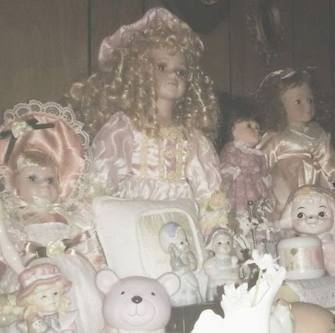 Haunted Dolls Aesthetic, Scary Porcelain Dolls, Haunted Doll Aesthetic, Shattered Porcelain, Bunny Milk, Antique Bathtub, Pink Thing, Angelic Aesthetic, Creepy Cute Aesthetic